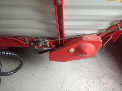 Bild 5:Ladewagen Pöttinger Boss 1