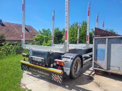 Bild 3:Holzanhänger Ebert