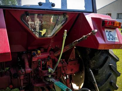 Bild 6:Hinterrad Traktor IHC 844-S