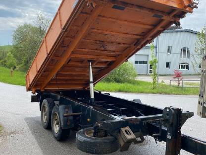 Bild 6:3-Seiten-Kipper Tieflader