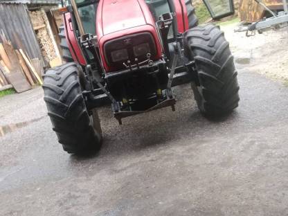 Massey Ferguson 4235