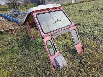 Bild 5:Massey Ferguson 148 Sekura Dach