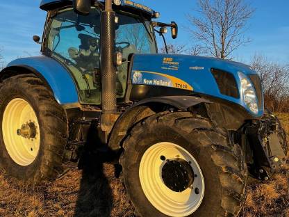 Bild 3:New Holland T7030 AutoCommand