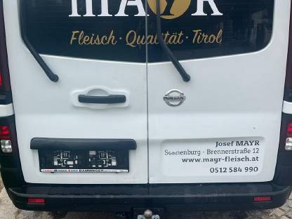 Bild 3:Nissan Lieferauto