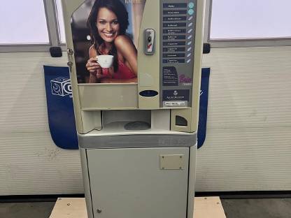 Dallmayer Kaffeevollautomat mit Münzeinwurf