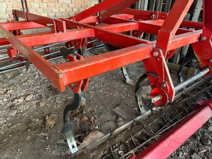 Grubber Vogel und Not, Knoche