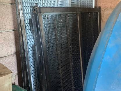 Bild 2:Mähdreschersiebe für Case 6140