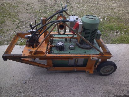 Bild 3:Hydraulikaggregat Hainzl & Bauer