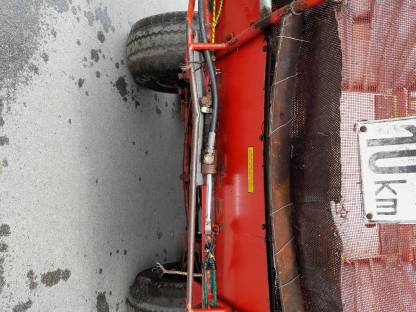 Bild 5:Häckslerwagen Pöttinger