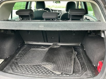 Bild 8:VW Golf Highline 1,6 BMT TDI