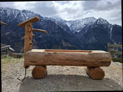 Brunnen bzw. Blumentröge