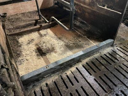 Bild 2:Kunststoff-Bugschwelle Kotschwelle Recyclingmaterial