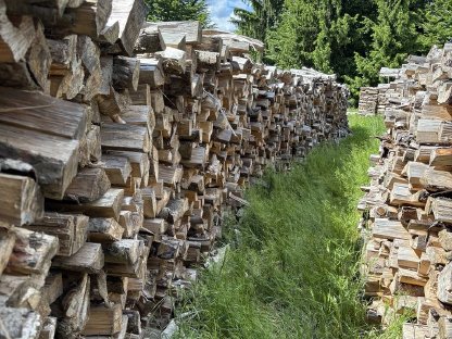 Bild 3:Brennholz Fichte/Kiefer trocken