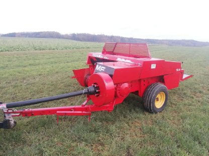 Kleinballenpresse Massey Ferguson 124