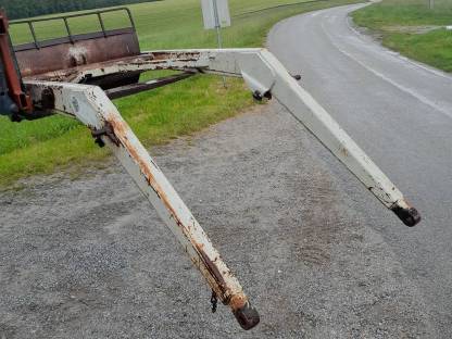 Bild 2:Frontlader für Steyr 760