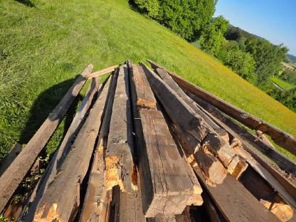 Bild 2:Altholzbalken