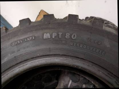 Bild 8:Continental MPT80 10.5 R20 Reifen Unimog etc.