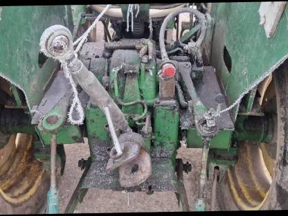 Bild 6:Traktor John Deere 710S Frontlader