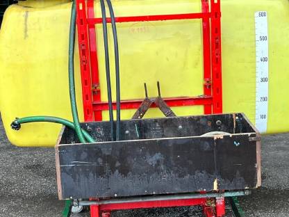 Bild 2:Fronttank Rau