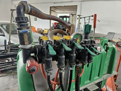 Bild 6:Feldspritze Unigreen (Vogl+Noot)