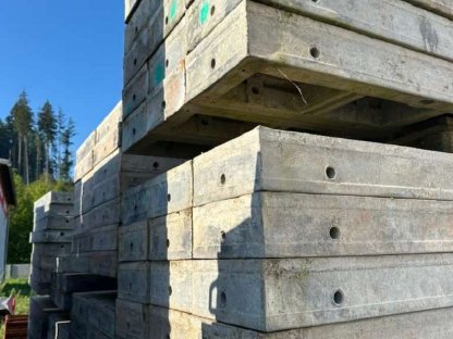 Bild 2:DOKA Schalung