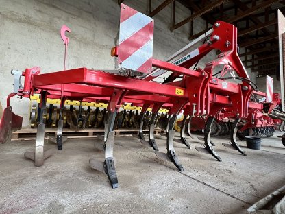 Pöttinger Grubber SYNKRO 4030