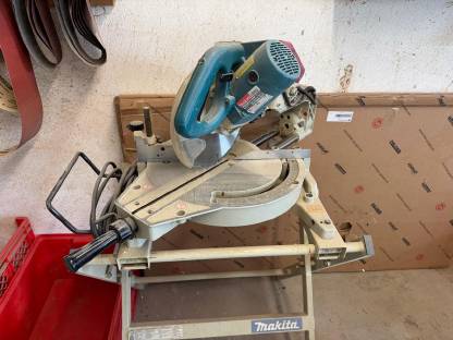 Makita Kappsäge LS1013