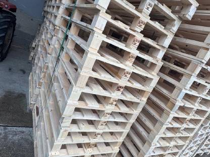 Bild 3:Holzpaletten