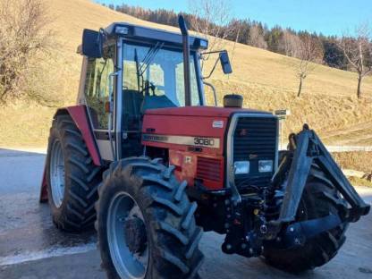 Bild 2:Massey Ferguson 3080 Traktor