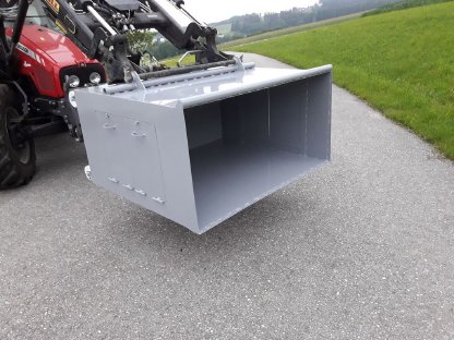 Bild 3:Spänekiste, Schaufel, Schüttgutbox