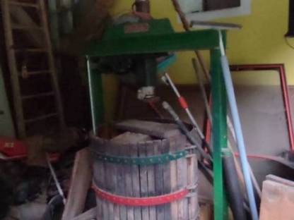 Bild 2:Obstpresse Herkules