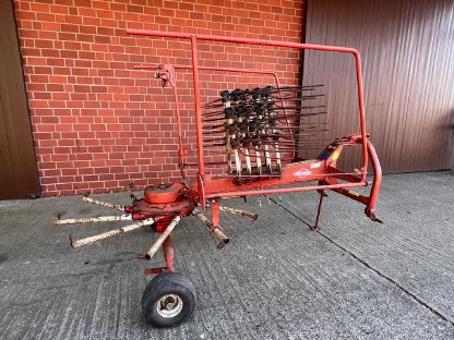 Bild 2:Kuhn Schwader GA 381 GM
