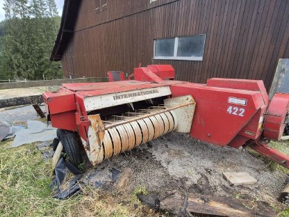 Bild 5:Heupresse IHC 422 zu verkaufen