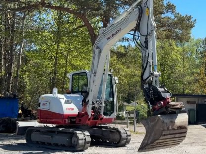 Bagger Takeuchi TB290 mit Tiltrotator
