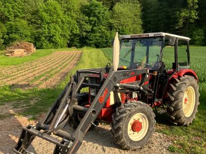 Bild 7:IHC 533 Allrad Frontlader