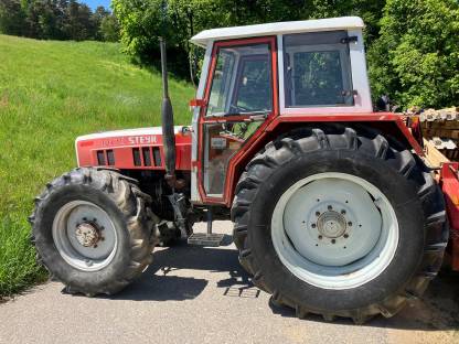 Steyr 8075 Allrad mit Druckluft