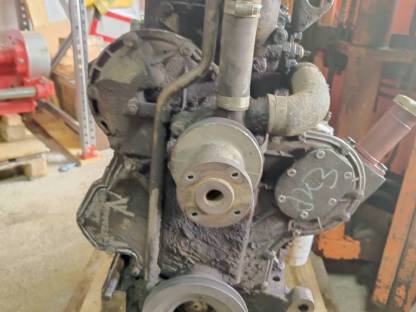 Bild 4:Perkins AD3.152 Motor reparaturbedürftig