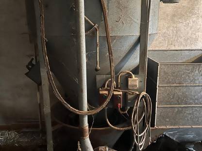 Bild 5:Schrotmühle mit Mischer