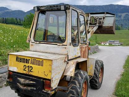 Radlader Kramer 212