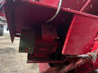 Bild 2:Pöttinger Master