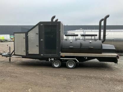 Bild 5:Smoker Grill mit Straßenzulassung