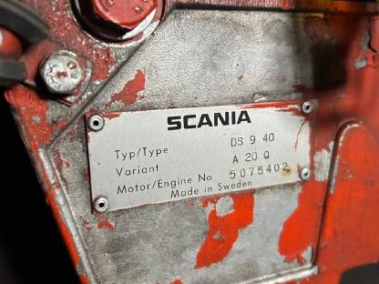 Bild 2:Prinoth T4 Scania Motor