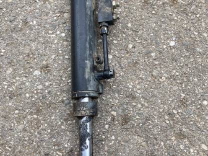 Hydraulische Seitenstrebe