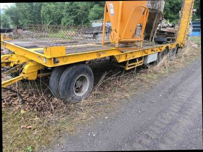 Schwarzmüller 3-achs Tieflader 22 t Nutzlast