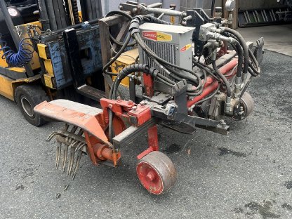 Bild 2:Braun Stammputzer