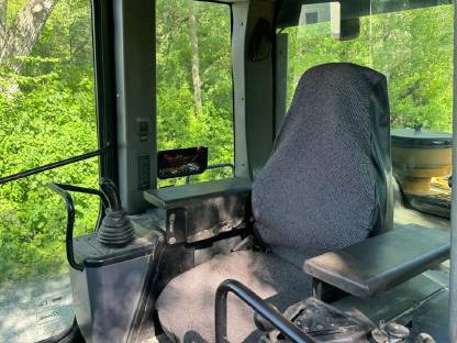 Bild 3:Laderaupe CAT 963C