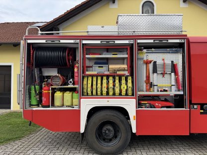 Bild 3:TLF-A 2000 Steyr 15S23