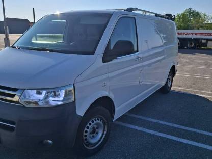 VW Bus T5 langer Radstand