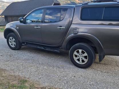 Mitsubishi L200 Intense