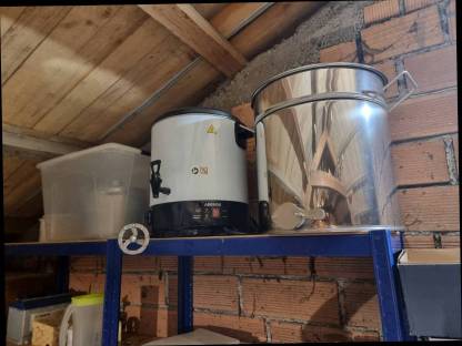 Bild 6:Imker Komplettset inkl. 2 Bienenvölker